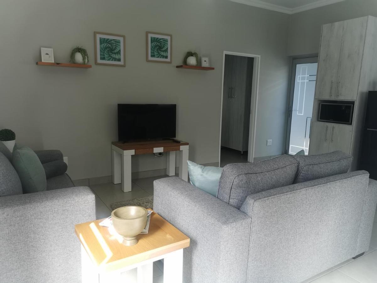 Utopia Guest House อัลเบอร์ตัน ภายนอก รูปภาพ