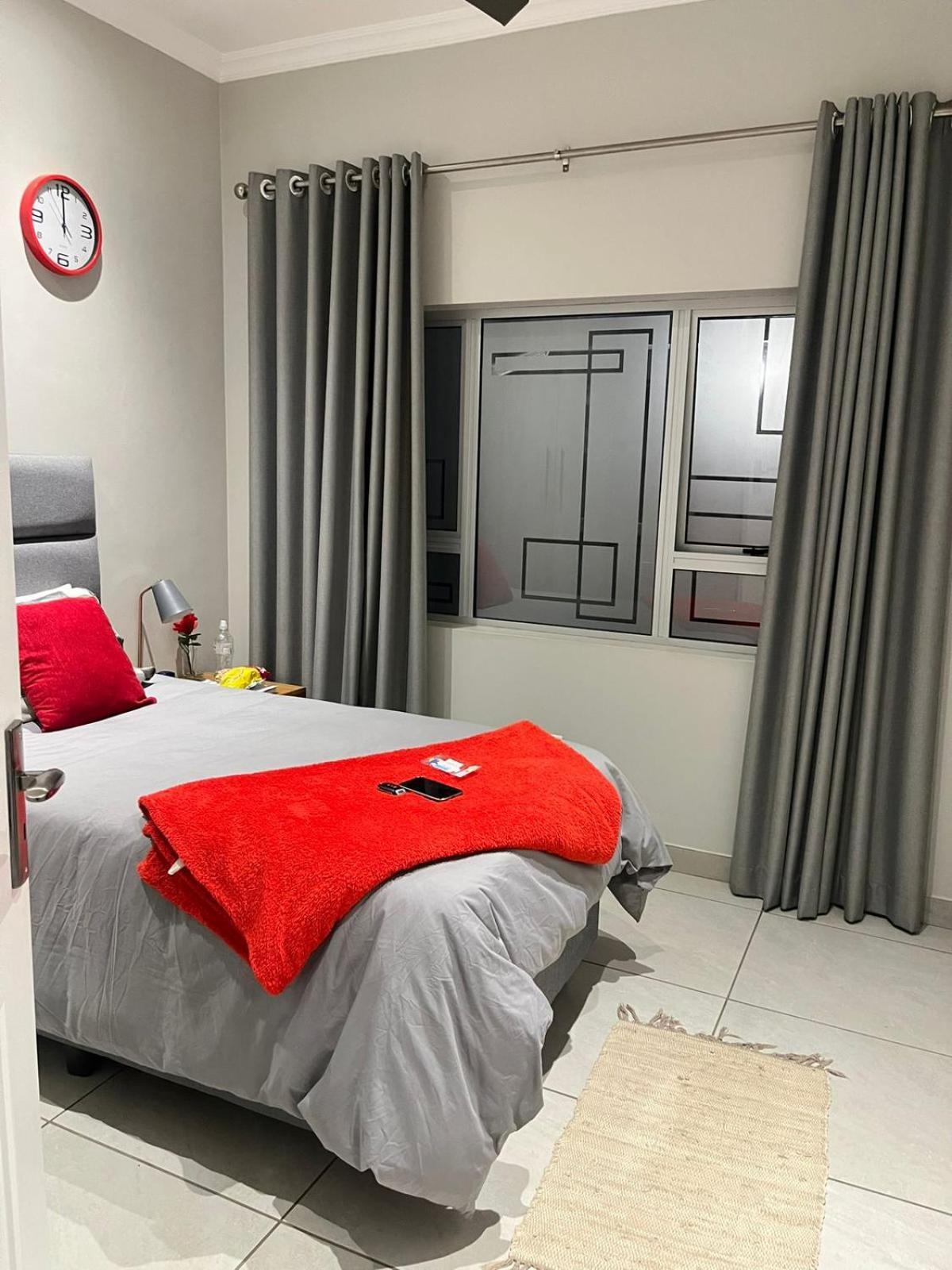Utopia Guest House อัลเบอร์ตัน ภายนอก รูปภาพ
